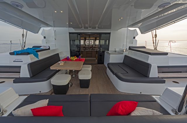 Lagoon 50 - 6 + 2 cab. — photo 24