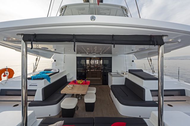 Lagoon 50 - 6 + 2 cab. — photo 25