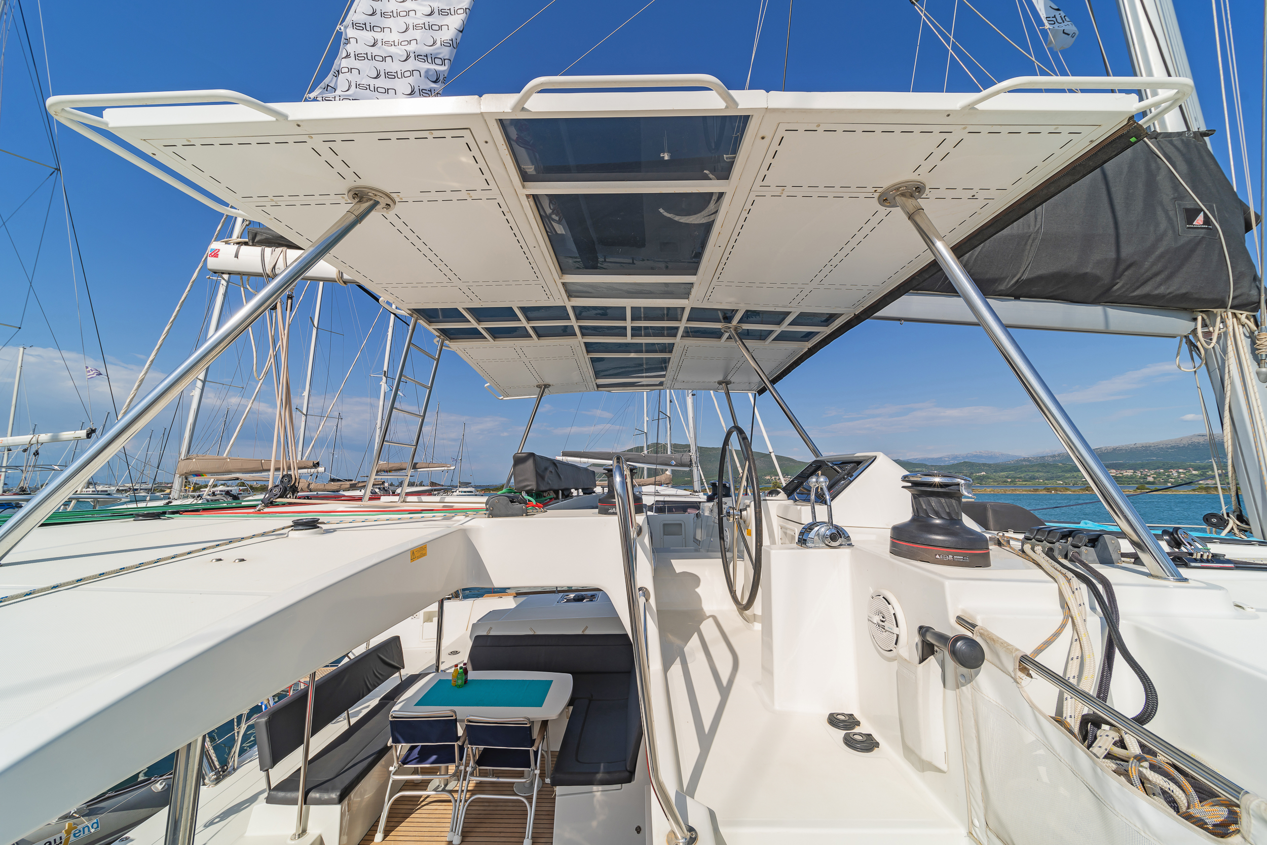 Lagoon 450 F - 4 + 2 cab. — photo 8