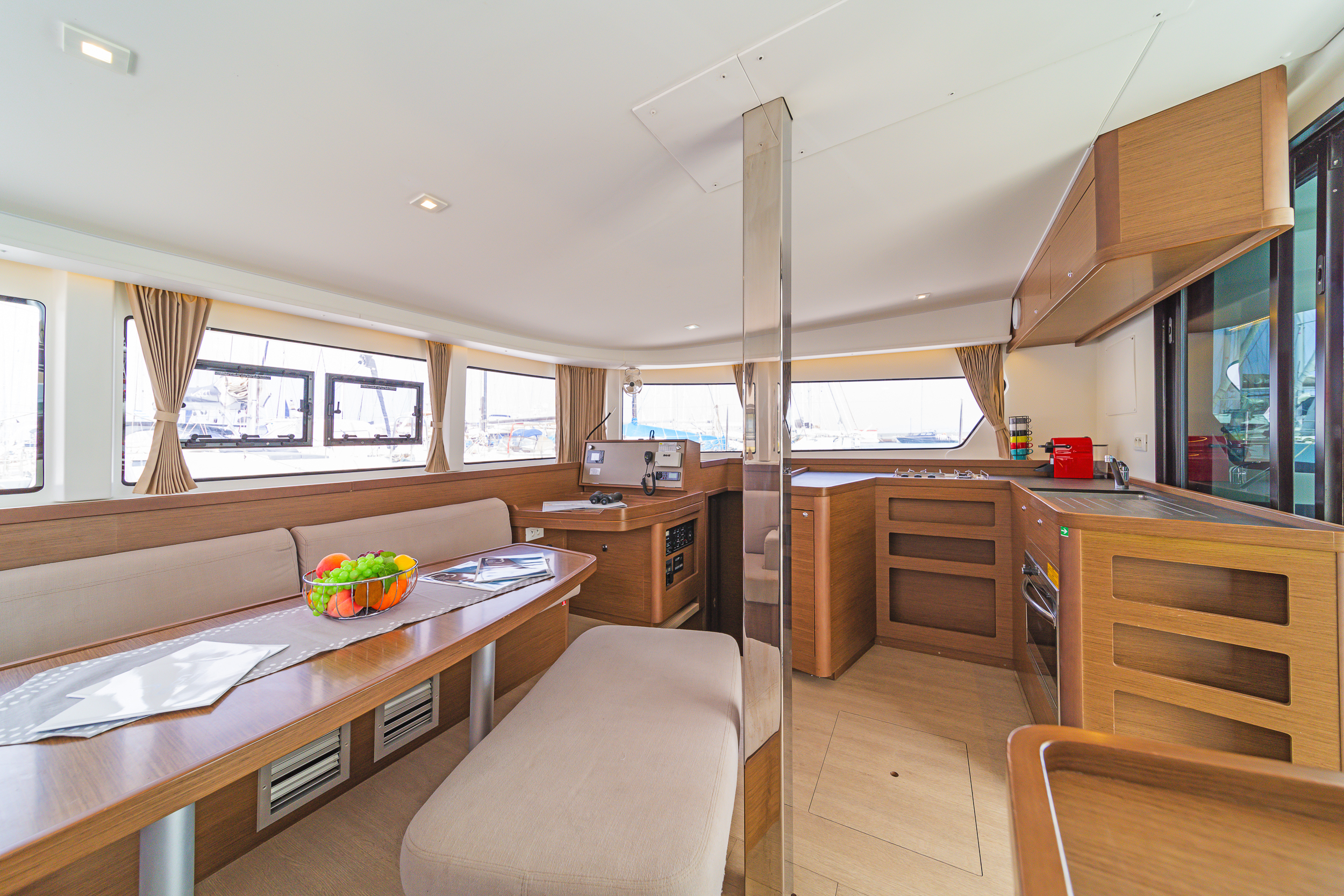 Lagoon 42 - 4 + 2 cab. — photo 11