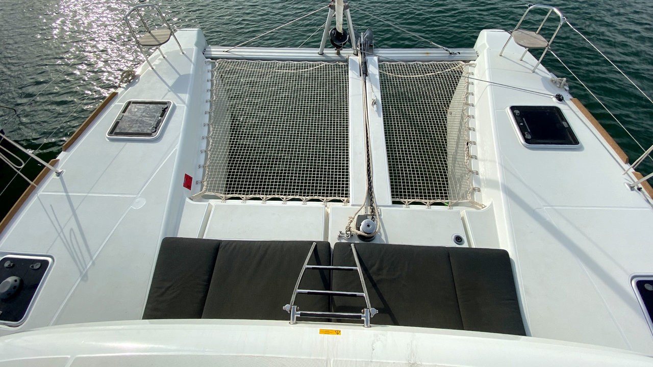 Lagoon 40 - 4 + 1 cab. — photo 8