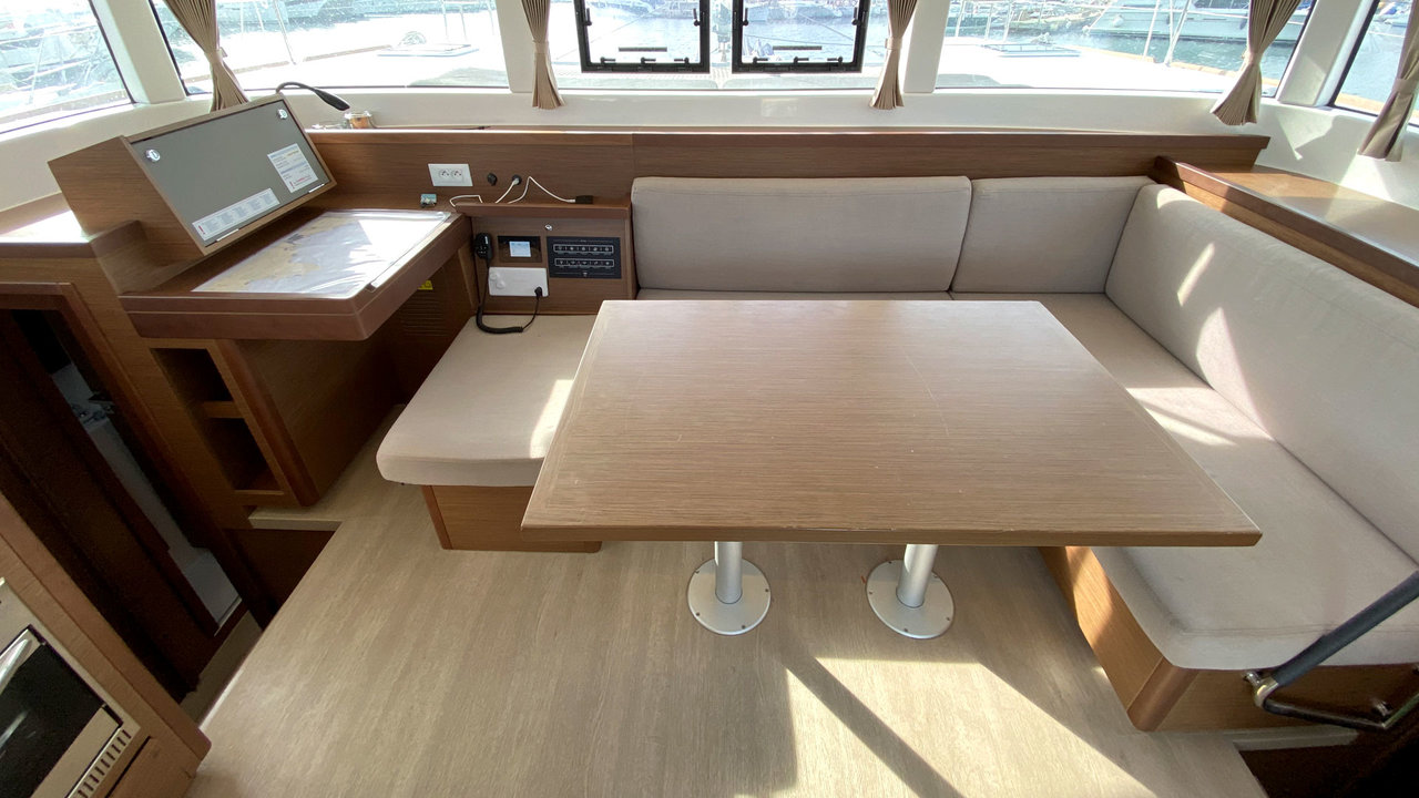Lagoon 40 - 4 + 1 cab. — photo 15