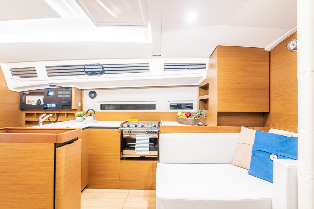 Sun Odyssey 410 - 3 cab. — photo 18