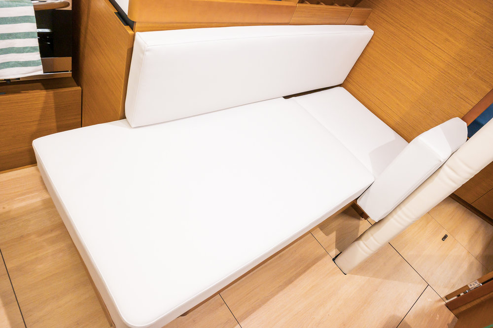 Sun Odyssey 410 - 3 cab. — photo 21