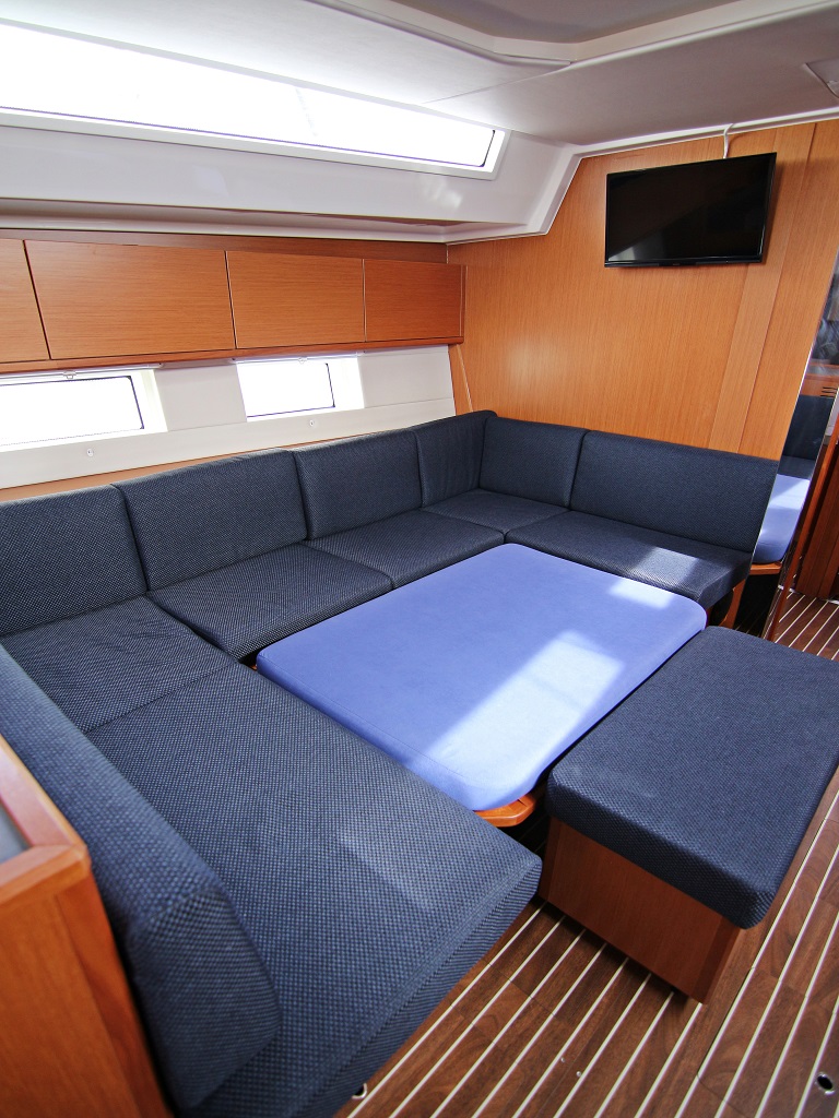 Bavaria C45 - 5 cab. — photo 13