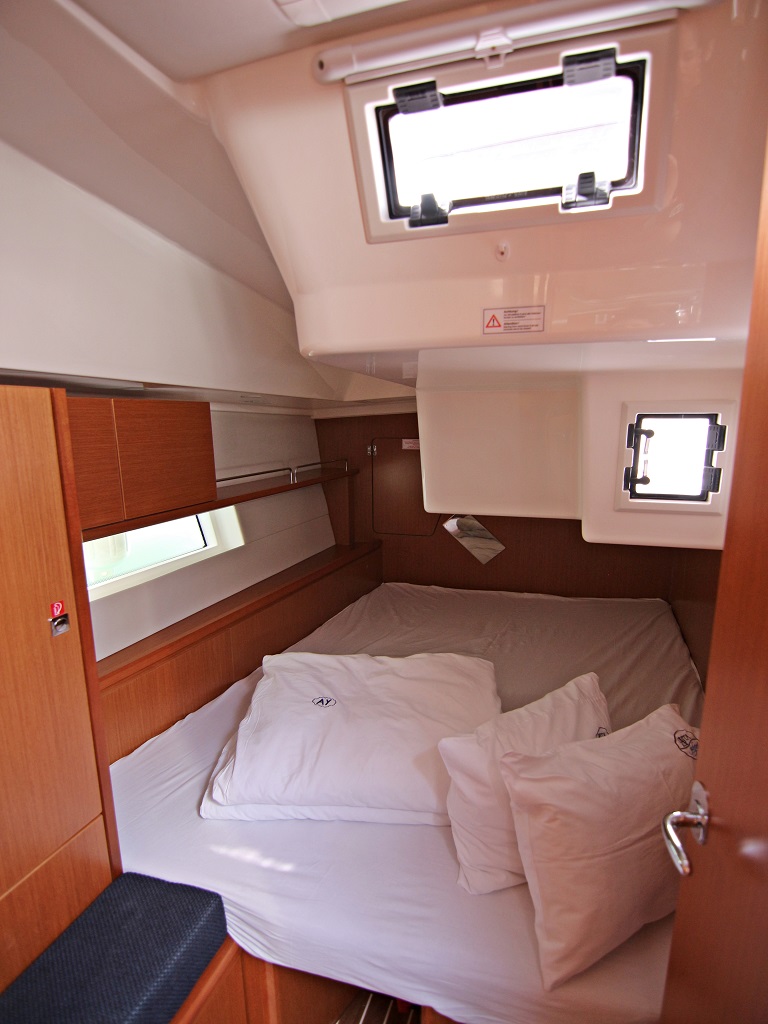 Bavaria C45 - 5 cab. — photo 16