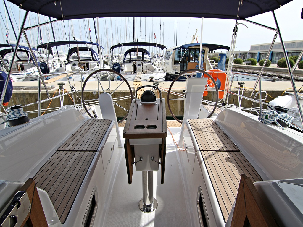 Bavaria Cruiser 34 — photo 5