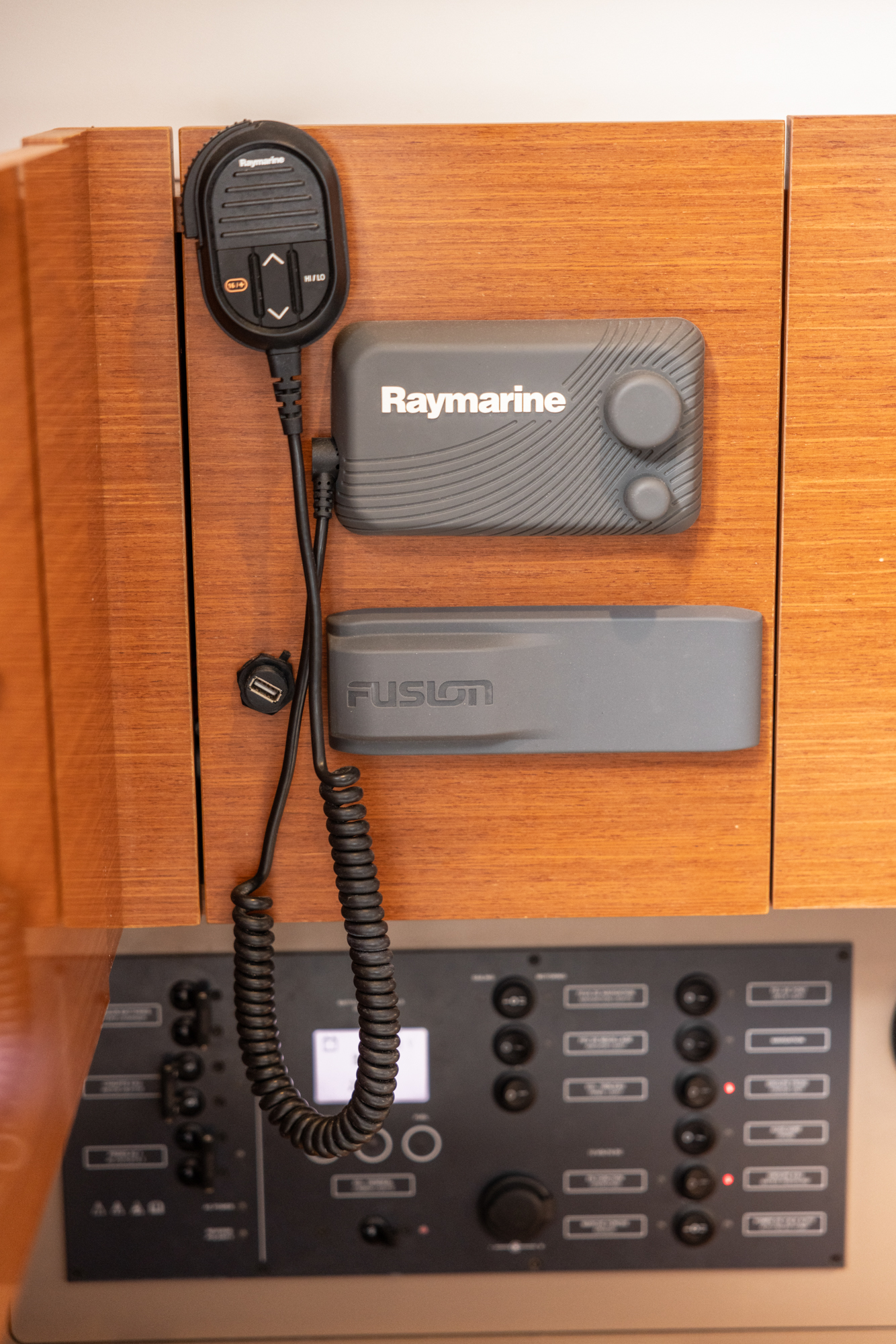 Oceanis 38.1 — photo 22
