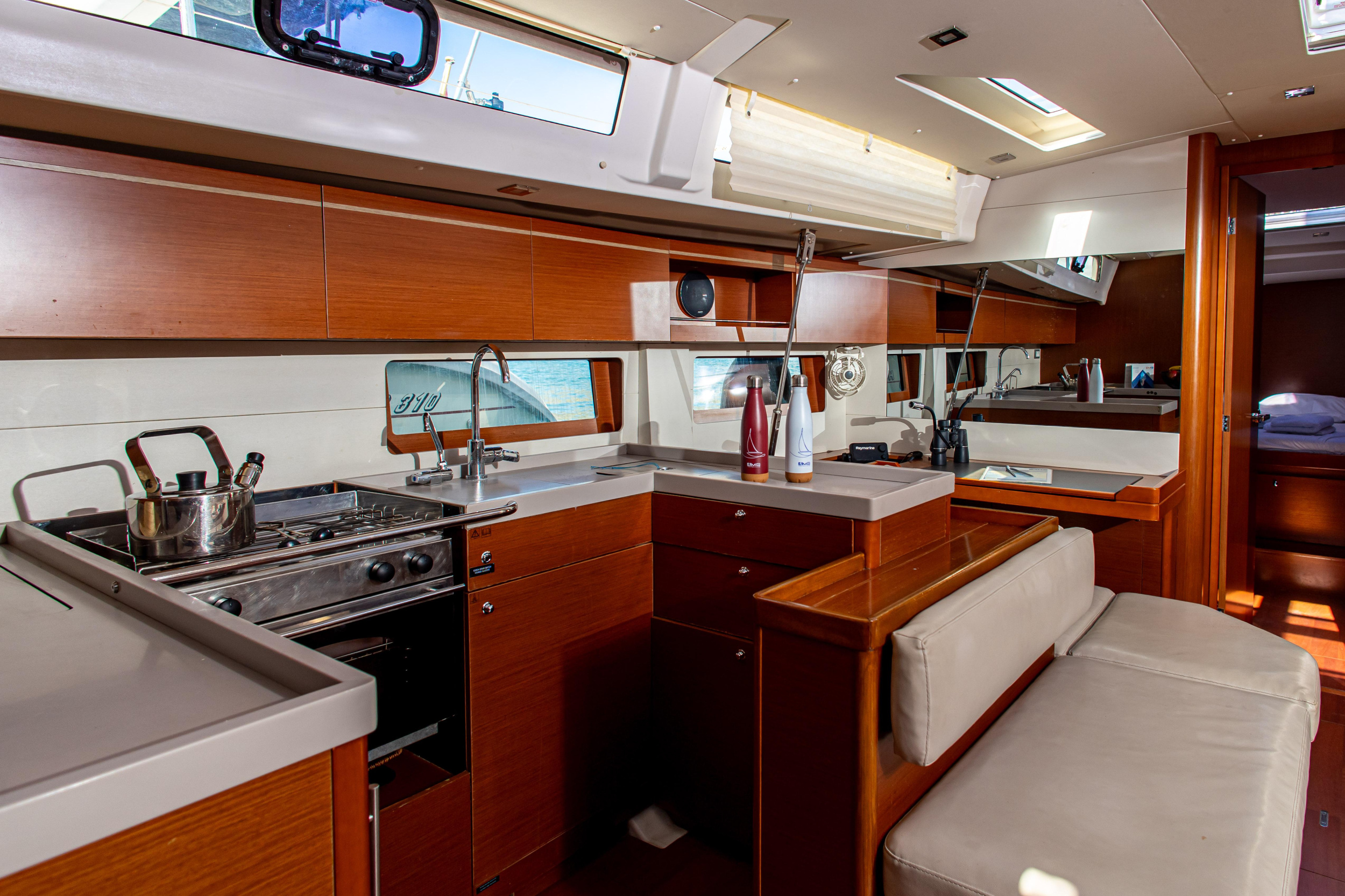 Oceanis 51.1 - 5 + 1 cab. — photo 12