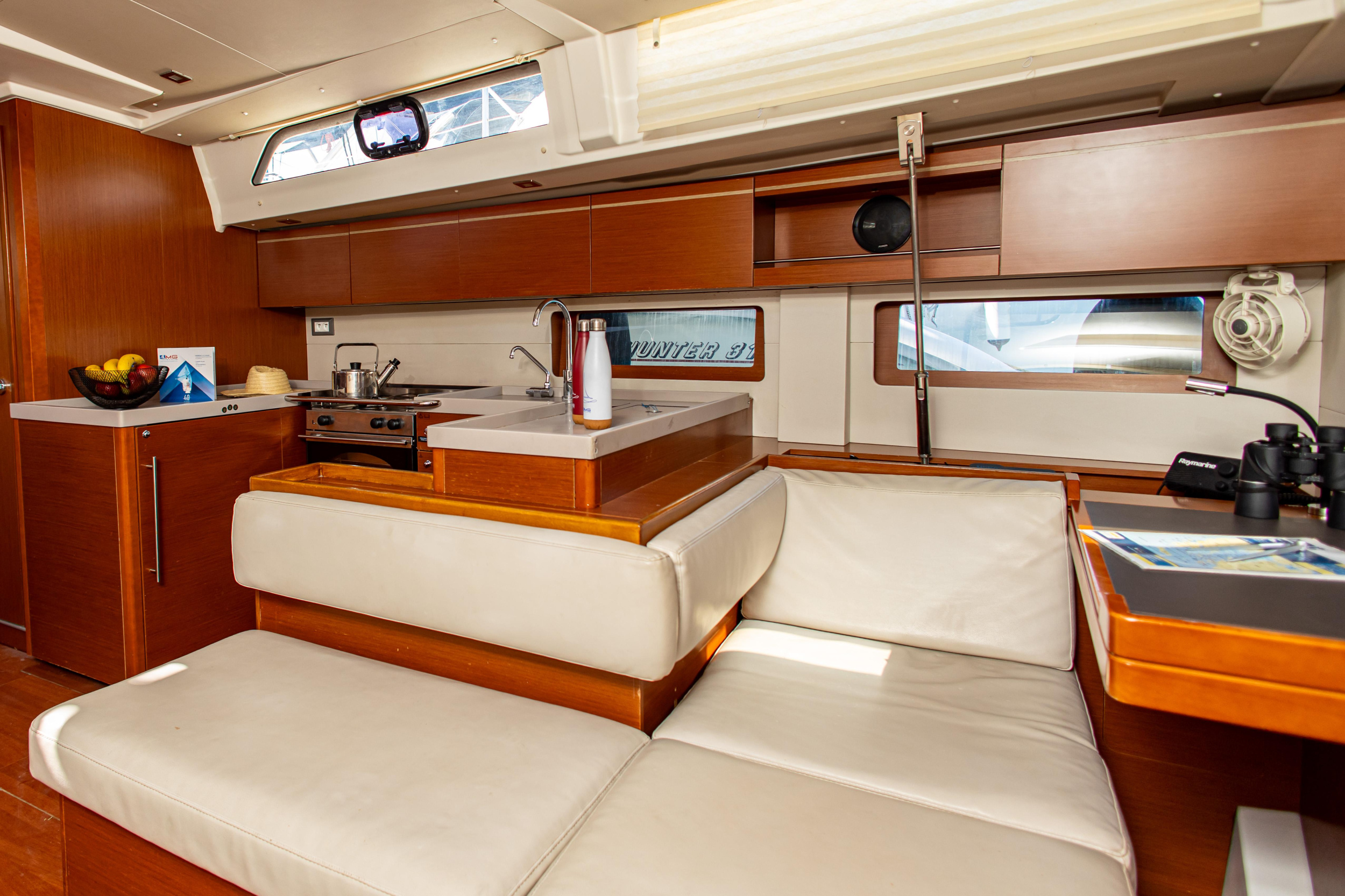 Oceanis 51.1 - 5 + 1 cab. — photo 15