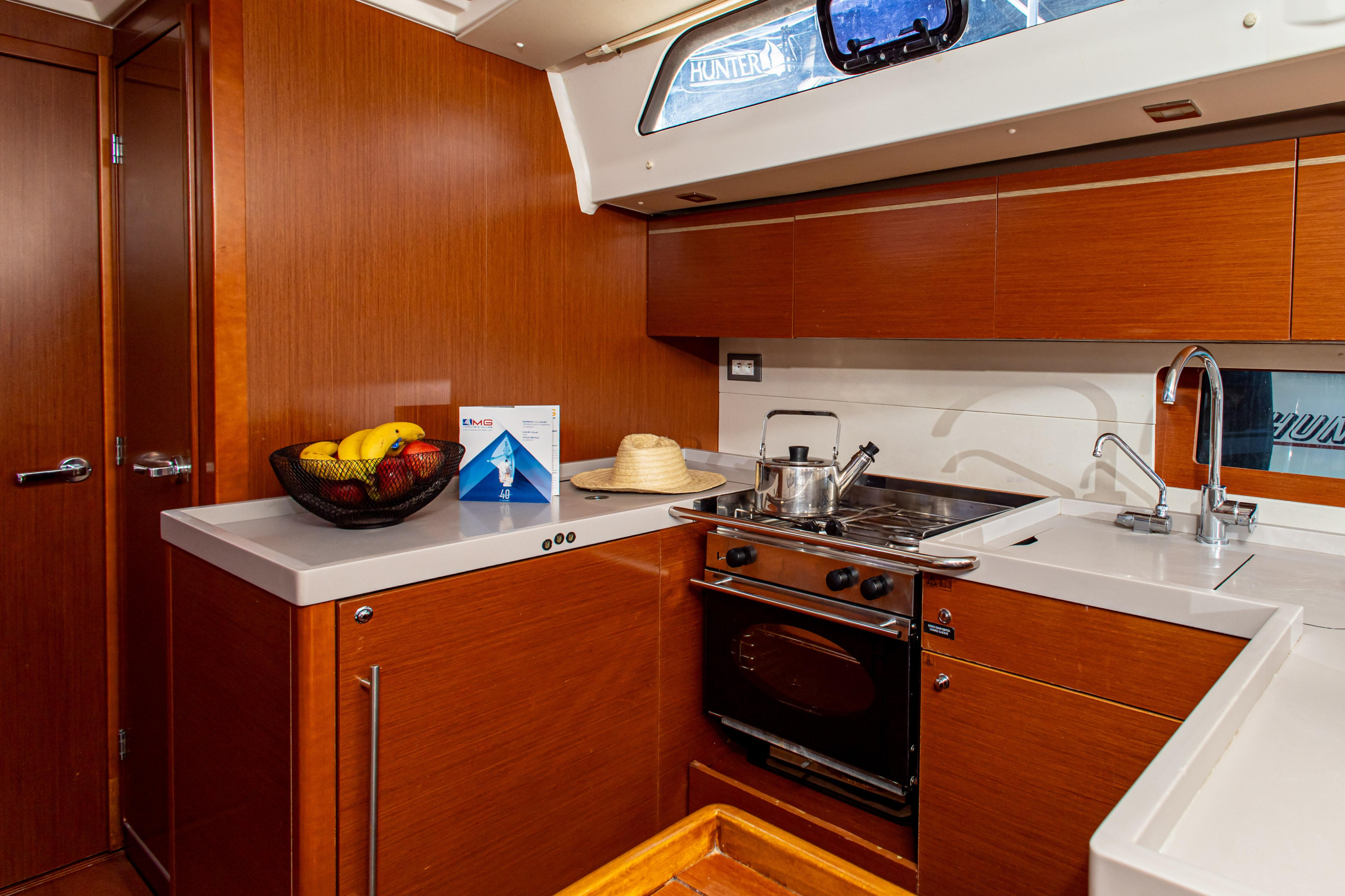 Oceanis 51.1 - 5 + 1 cab. — photo 17
