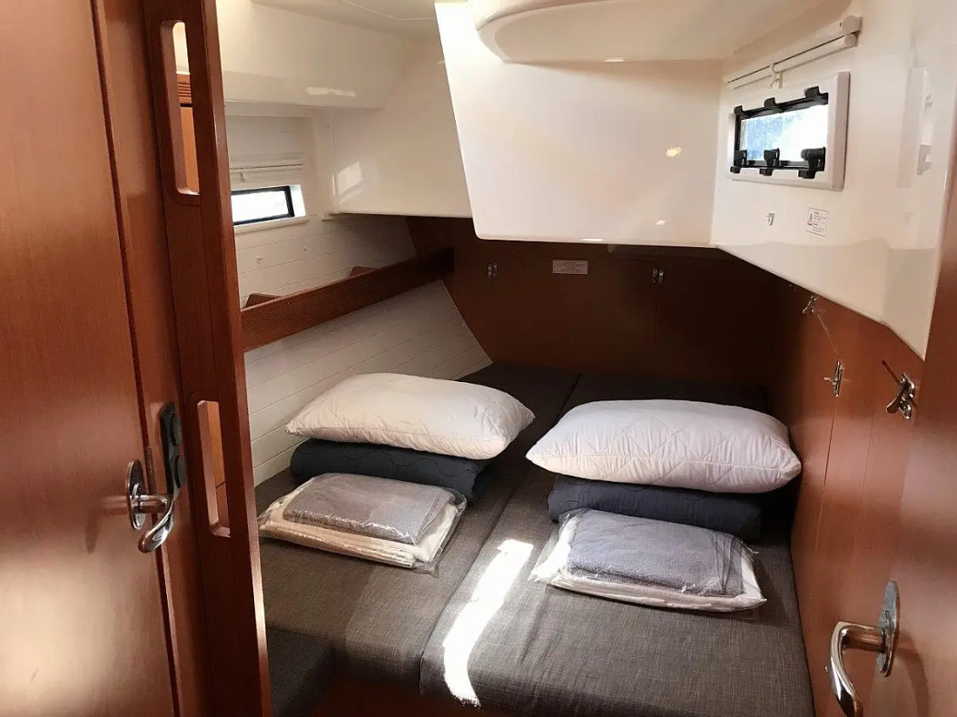 Bavaria Cruiser 50 — photo 9