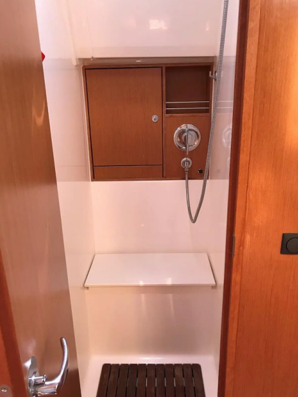 Bavaria Cruiser 50 — photo 13