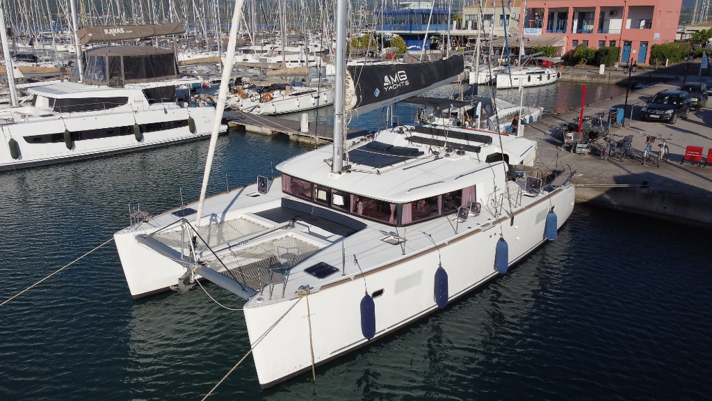 Lagoon 450 F - 4 + 2 cab. — photo 1