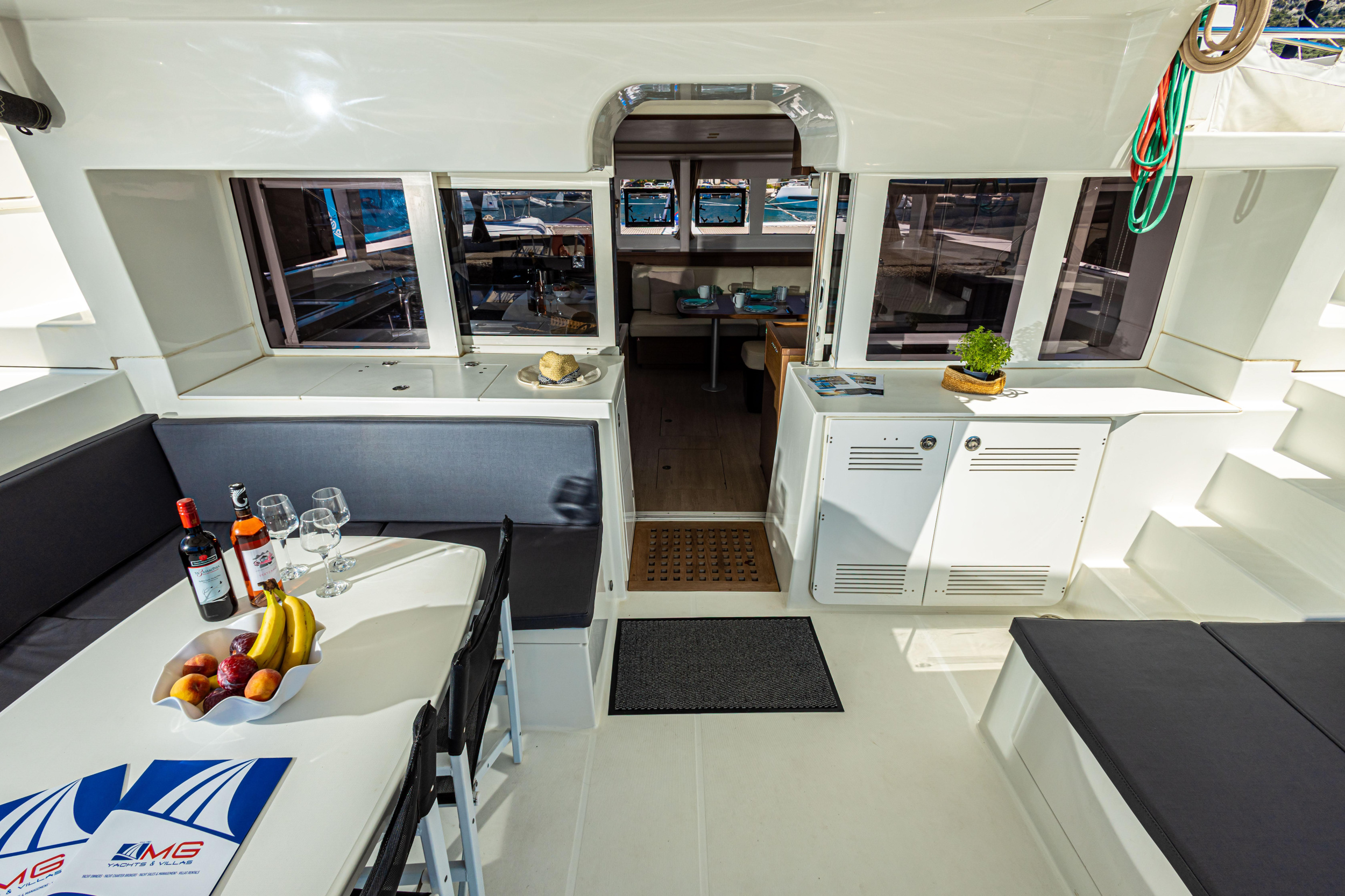 Lagoon 450 F - 4 + 2 cab. — photo 16