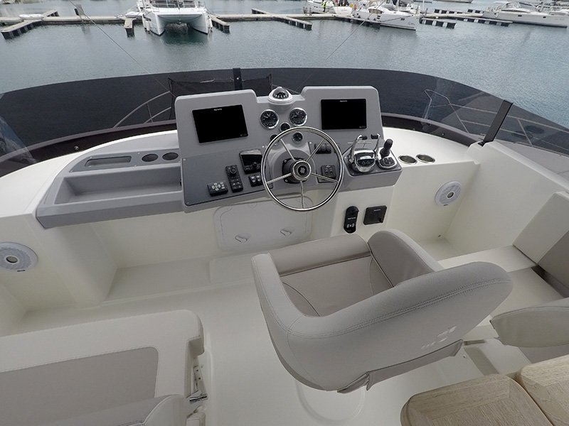 Swift Trawler 47 — photo 10