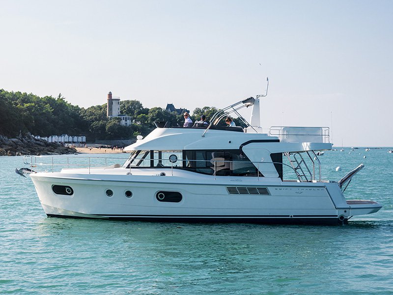 Swift Trawler 47 — photo 16