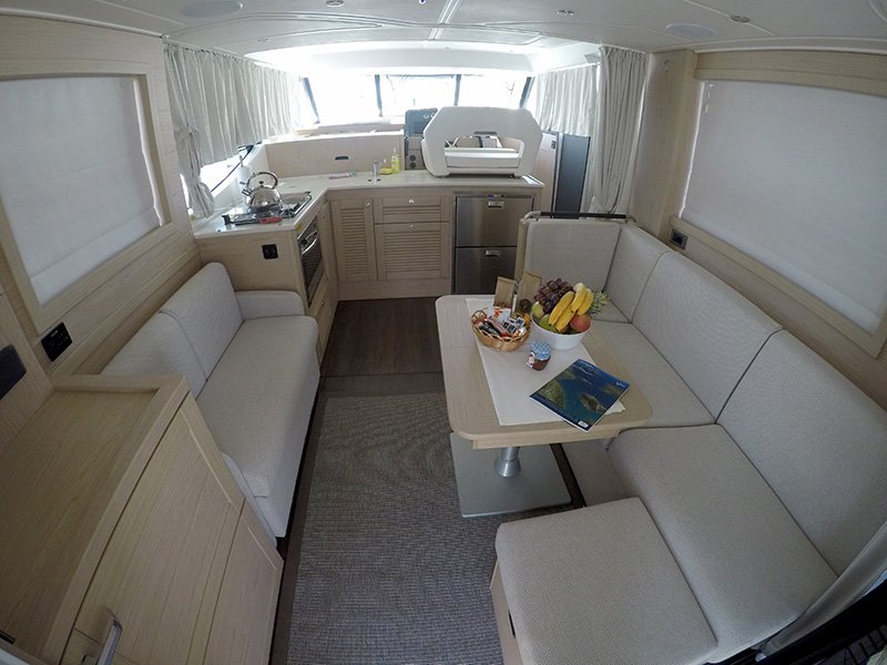 Swift Trawler 47 — photo 21
