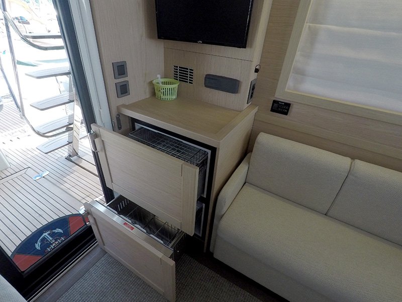 Swift Trawler 47 — photo 24
