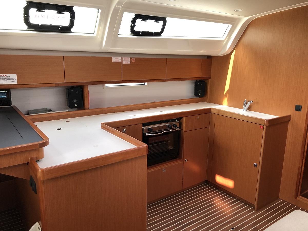 Bavaria Cruiser 51 — photo 15