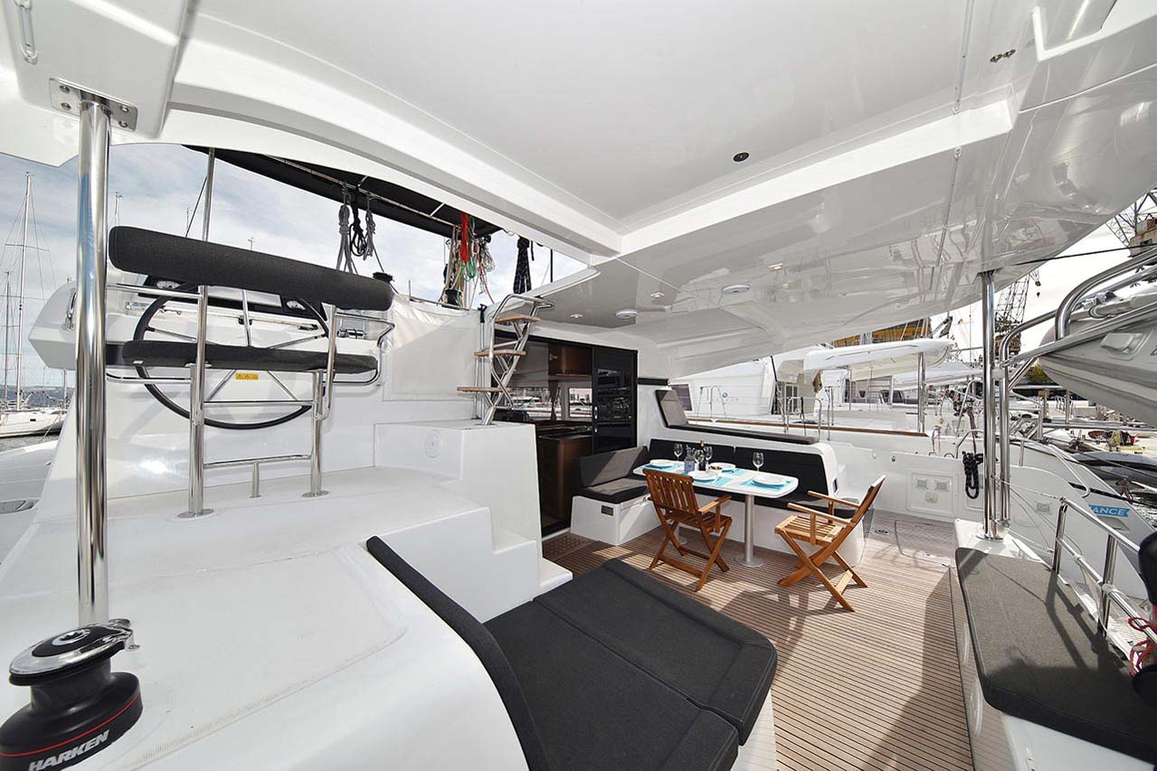 Lagoon 42 - 4 + 2 cab. — photo 4