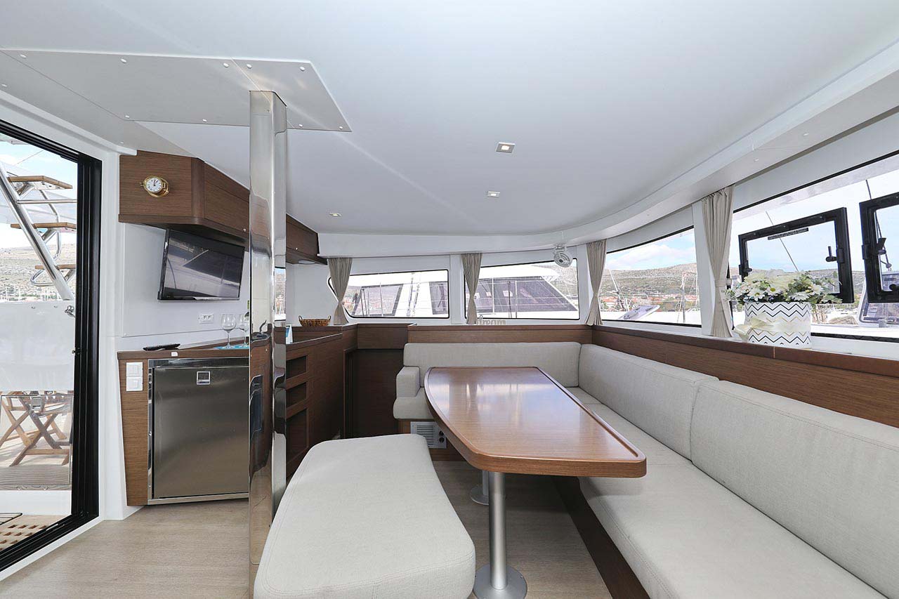 Lagoon 42 - 4 + 2 cab. — photo 10