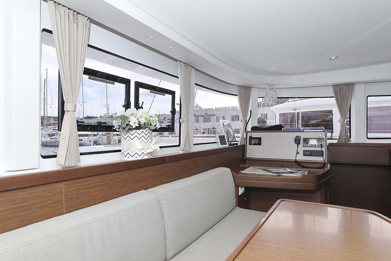 Lagoon 42 - 4 + 2 cab. — photo 12
