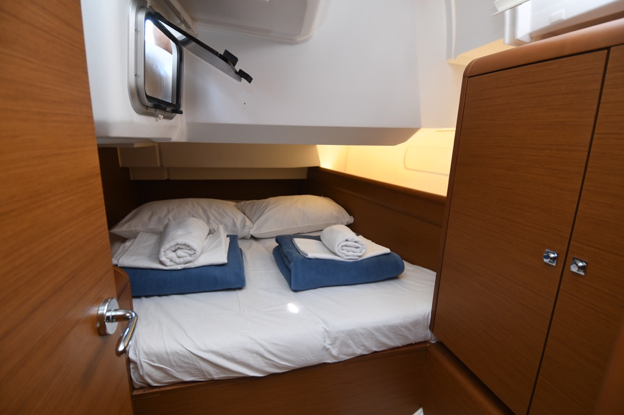 Sun Odyssey 419 - 3 cab. — photo 10