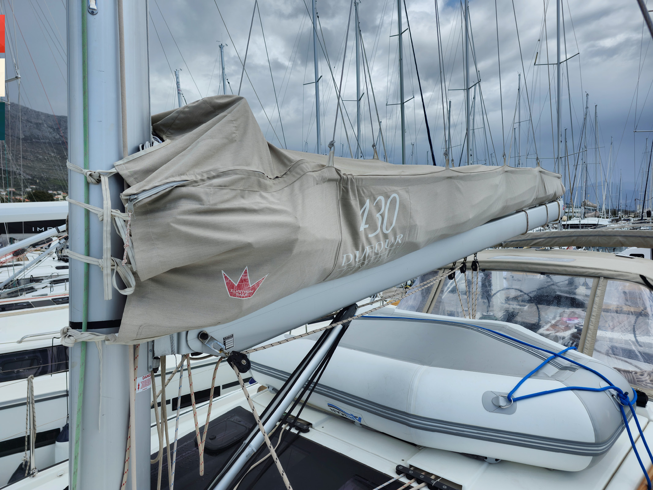 Dufour 430 GL — photo 10