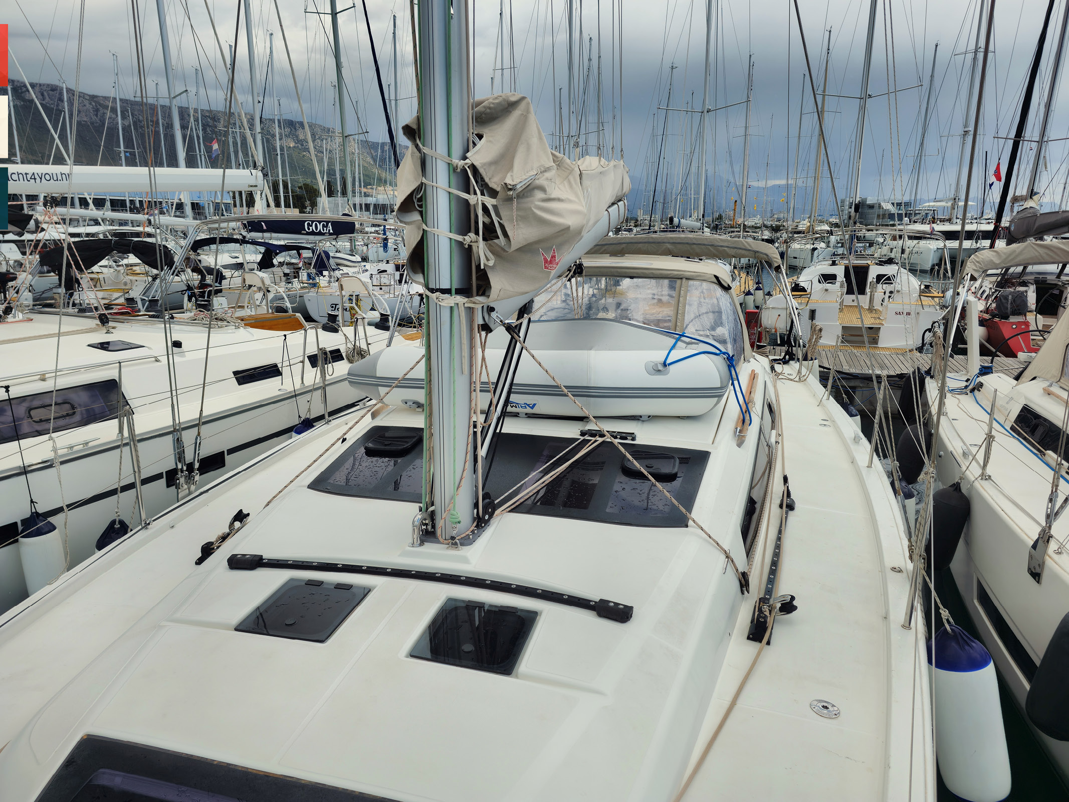 Dufour 430 GL — photo 11