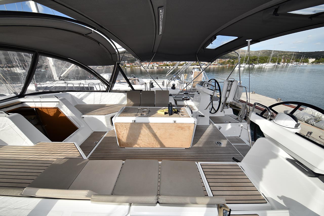 Jeanneau 54 - 5 + 1 cab. — photo 13