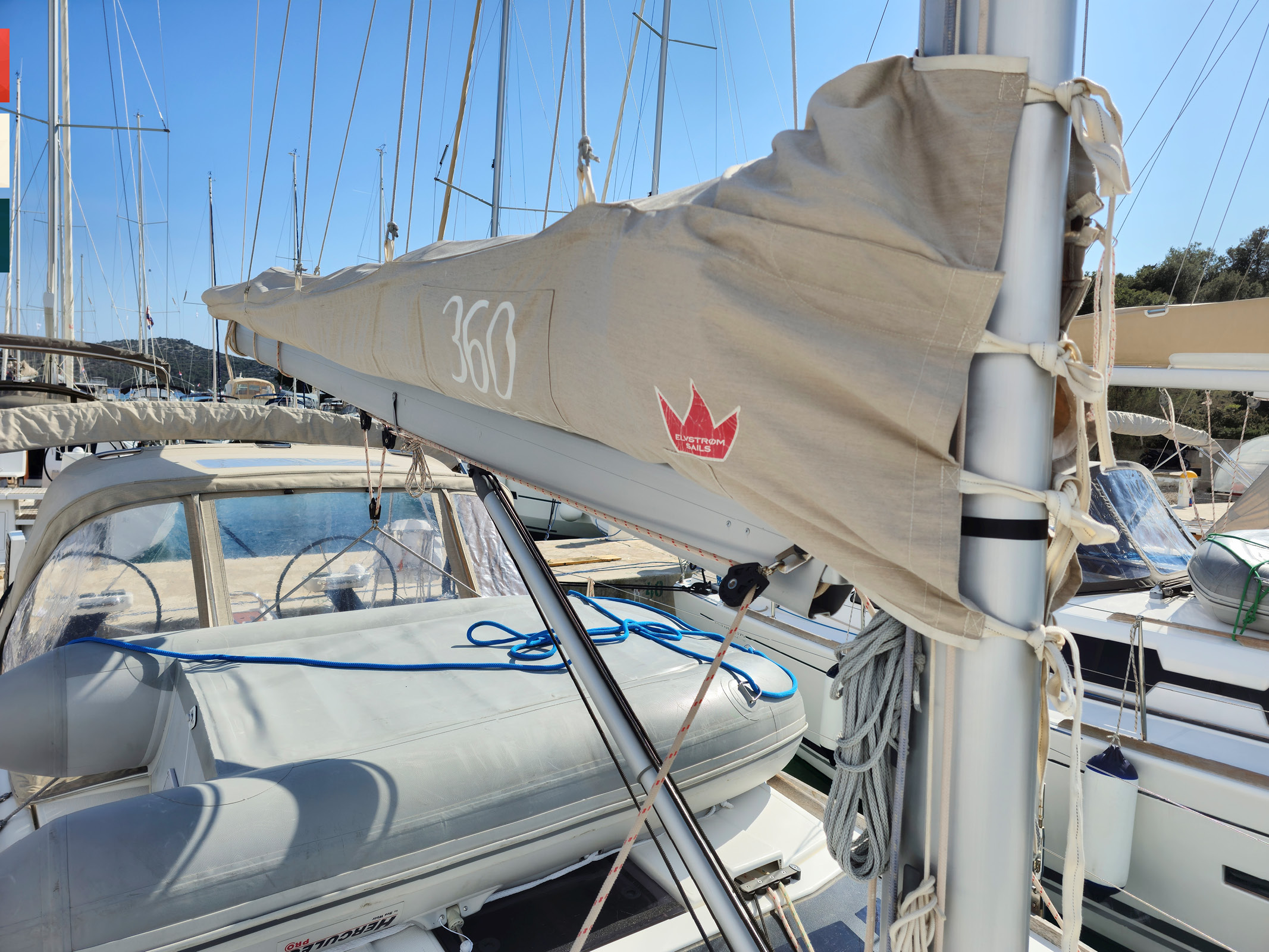 Dufour 360 GL — photo 12