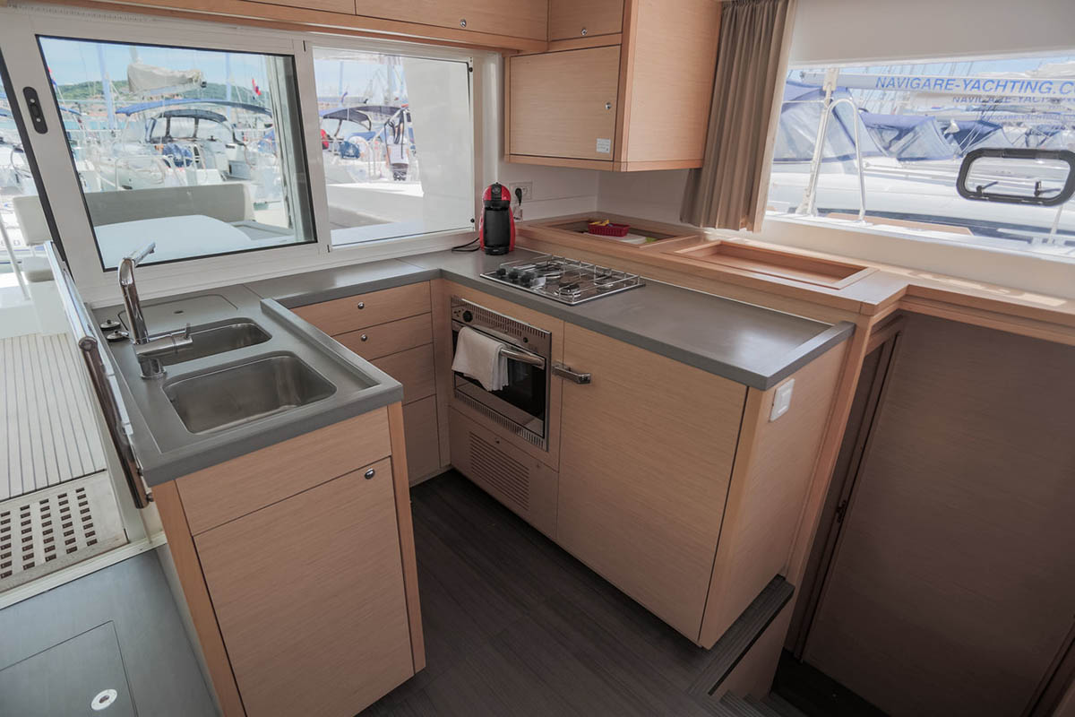 Lagoon 450 F - 4 + 2 cab. — photo 14