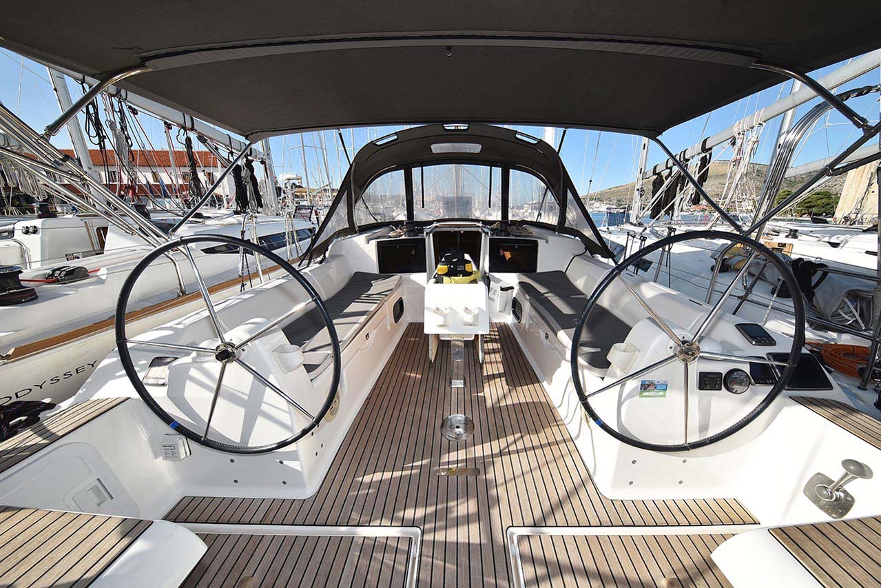 Dufour 382 GL — photo 6