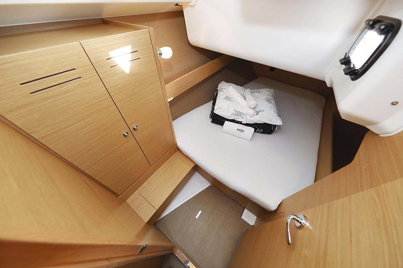 Dufour 382 GL — photo 15