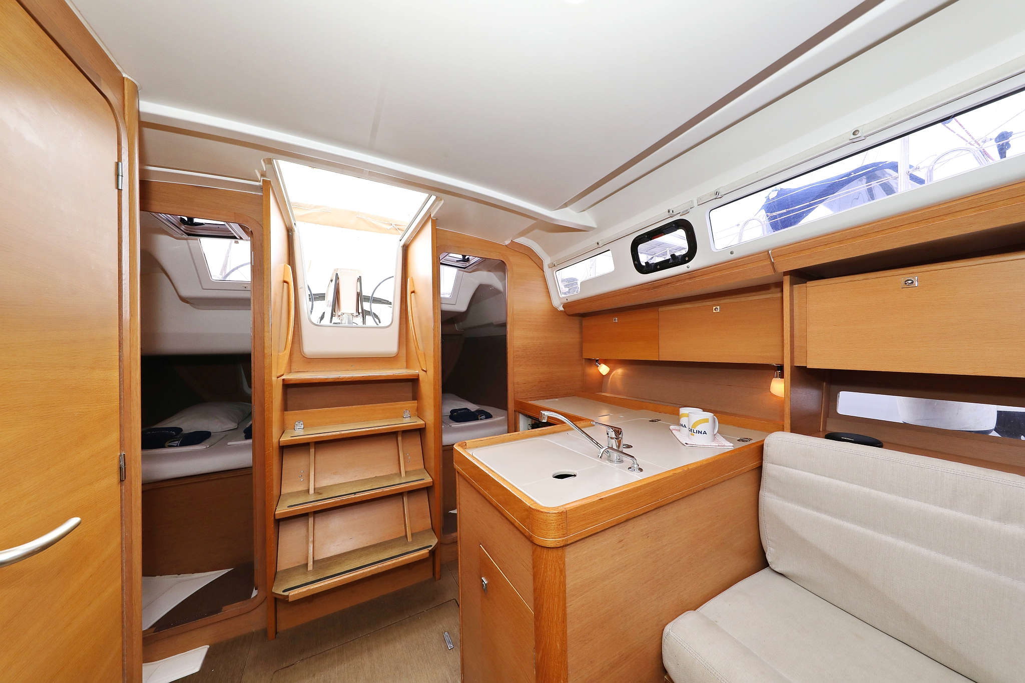 Dufour 350 GL — photo 15