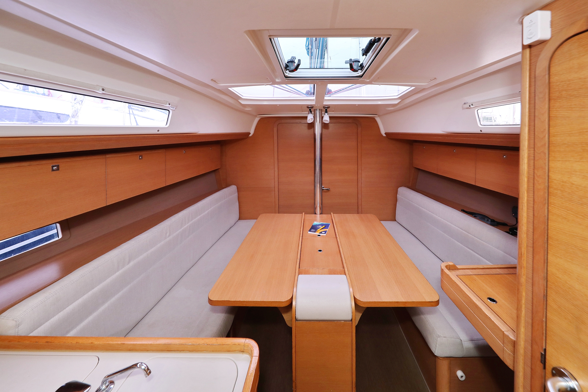 Dufour 350 GL — photo 17