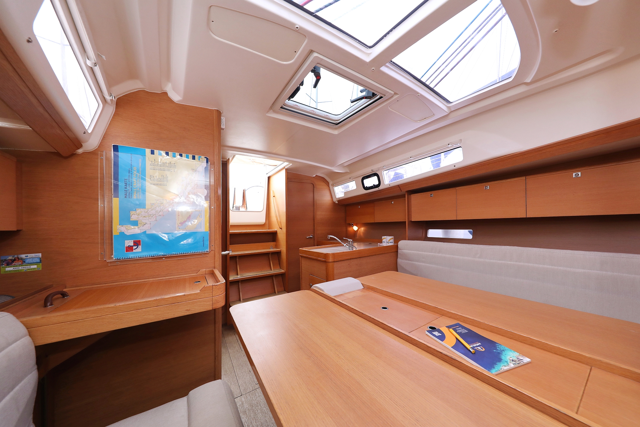 Dufour 350 GL — photo 37