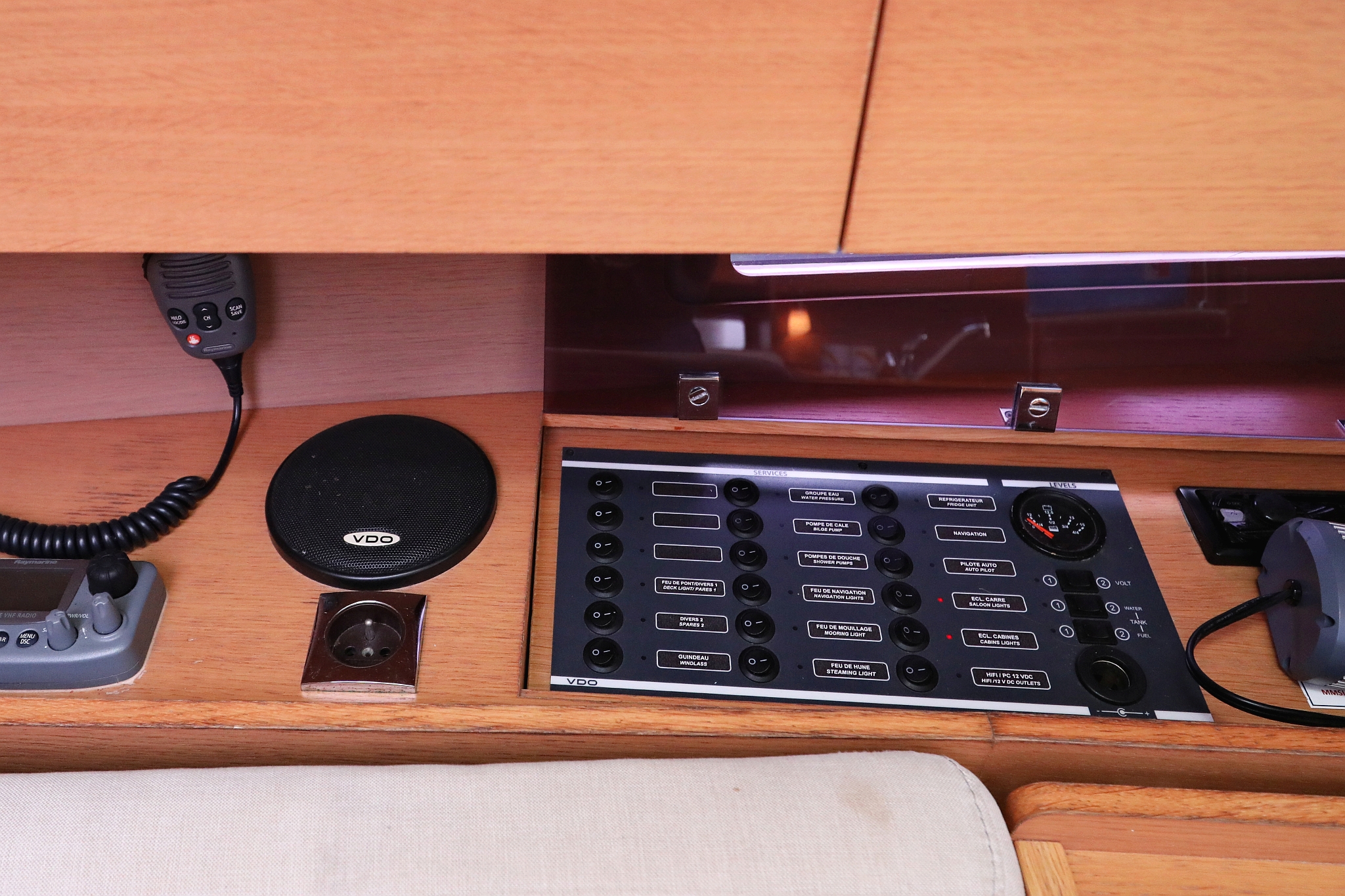 Dufour 350 GL — photo 38