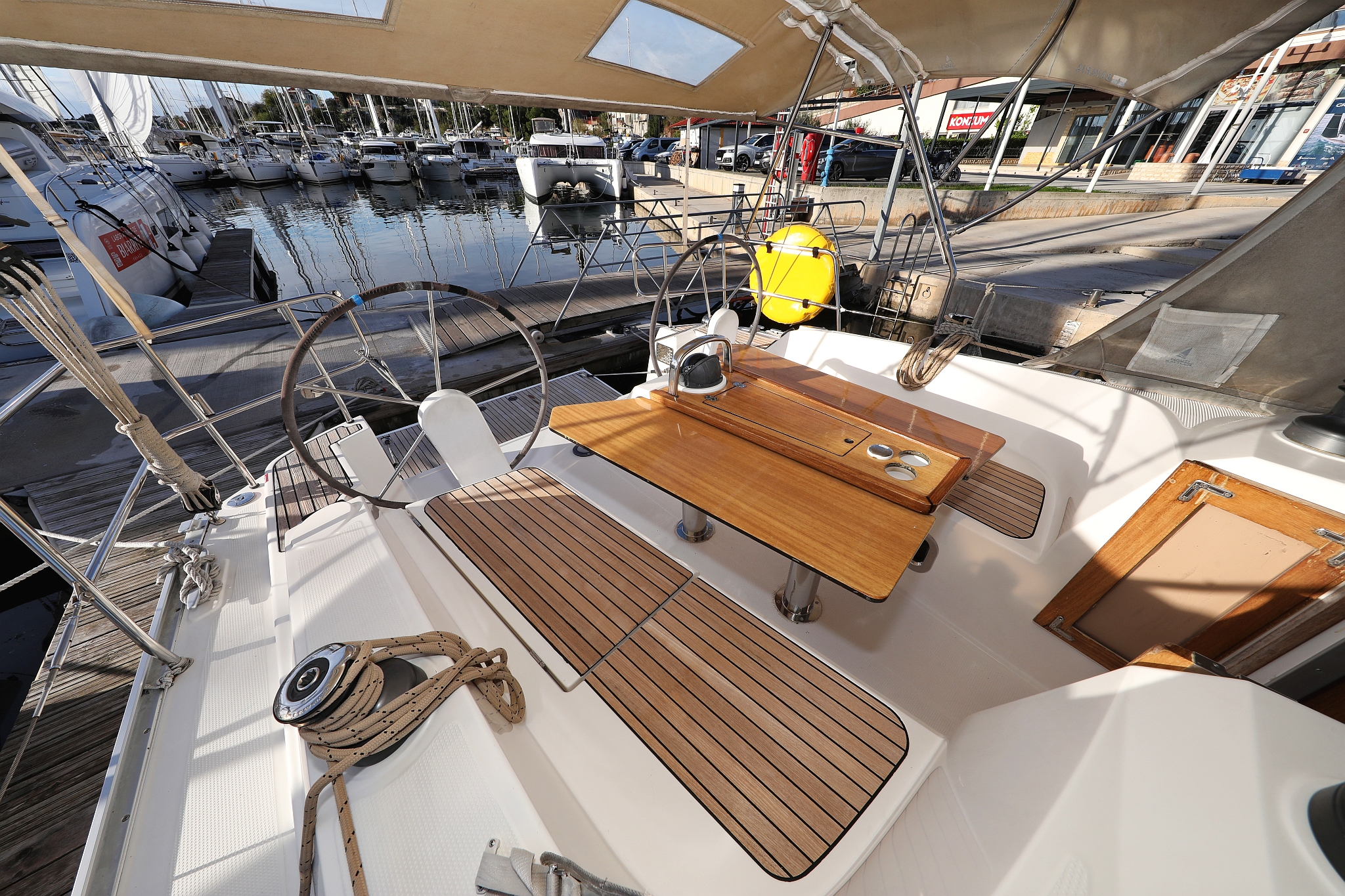 Bavaria Cruiser 37 - 3 cab. — photo 7