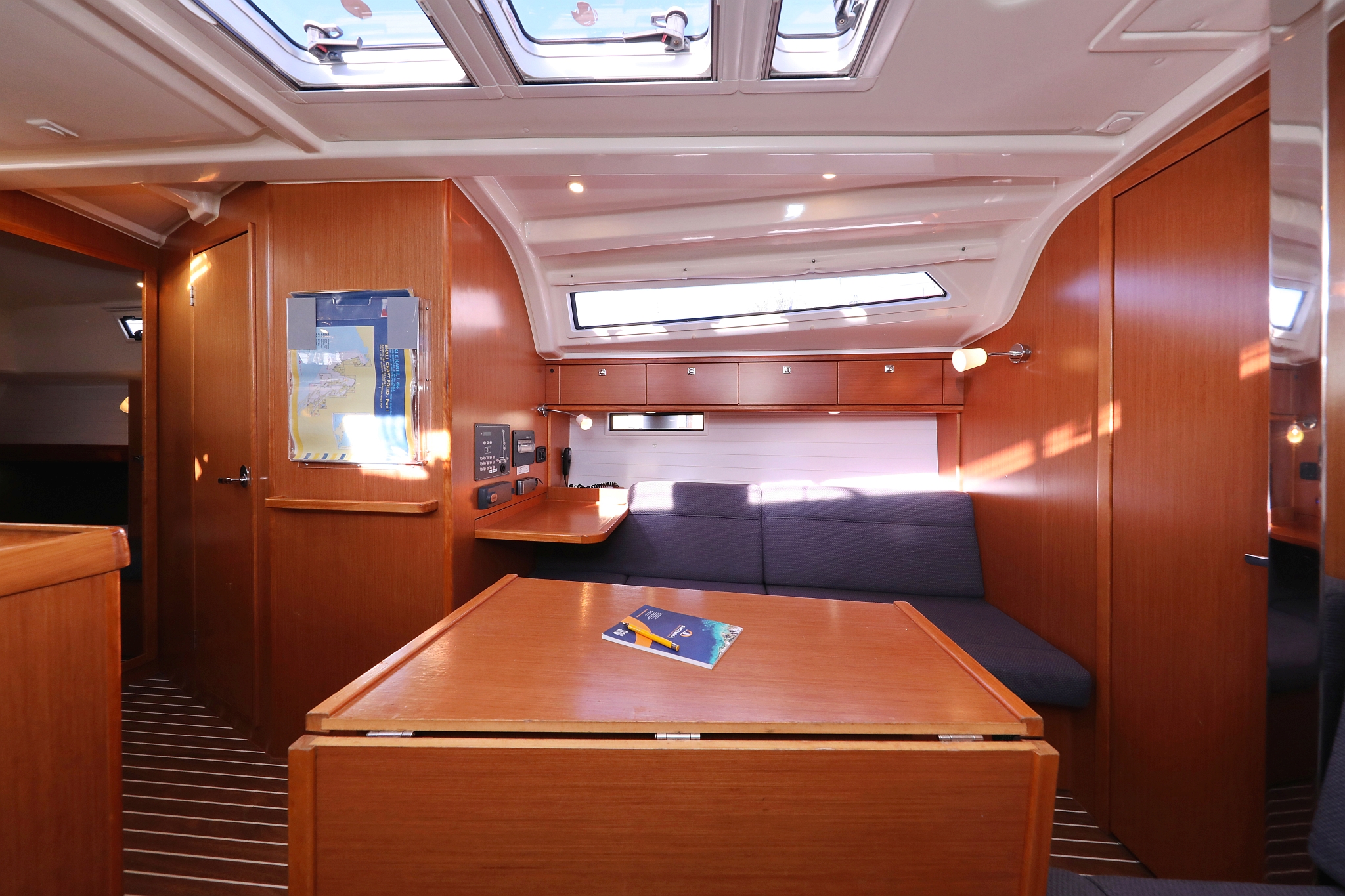 Bavaria Cruiser 37 - 3 cab. — photo 17