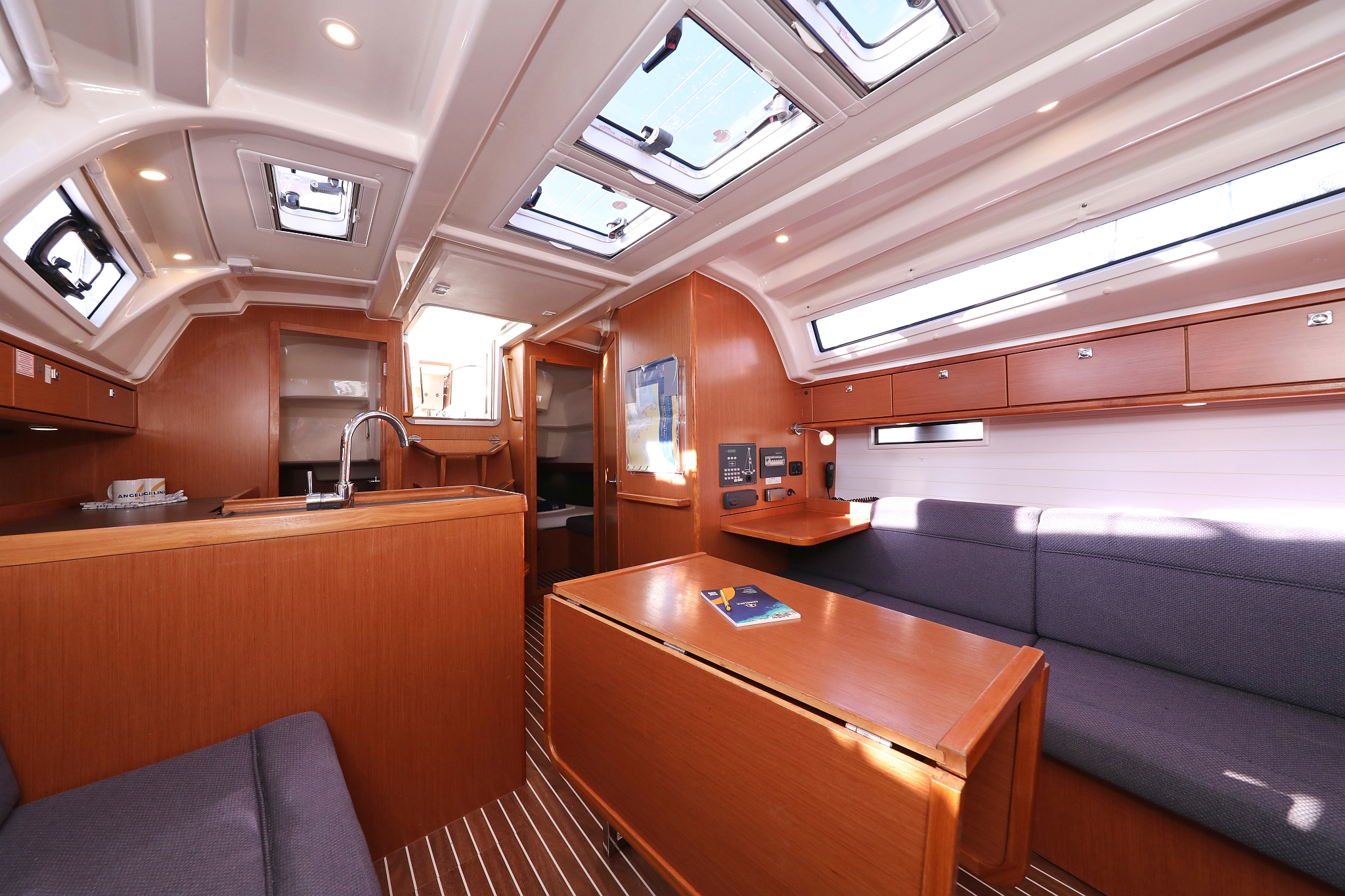 Bavaria Cruiser 37 - 3 cab. — photo 19