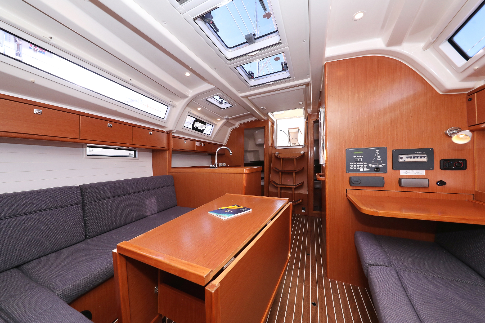 Bavaria Cruiser 37 - 3 cab. — photo 20