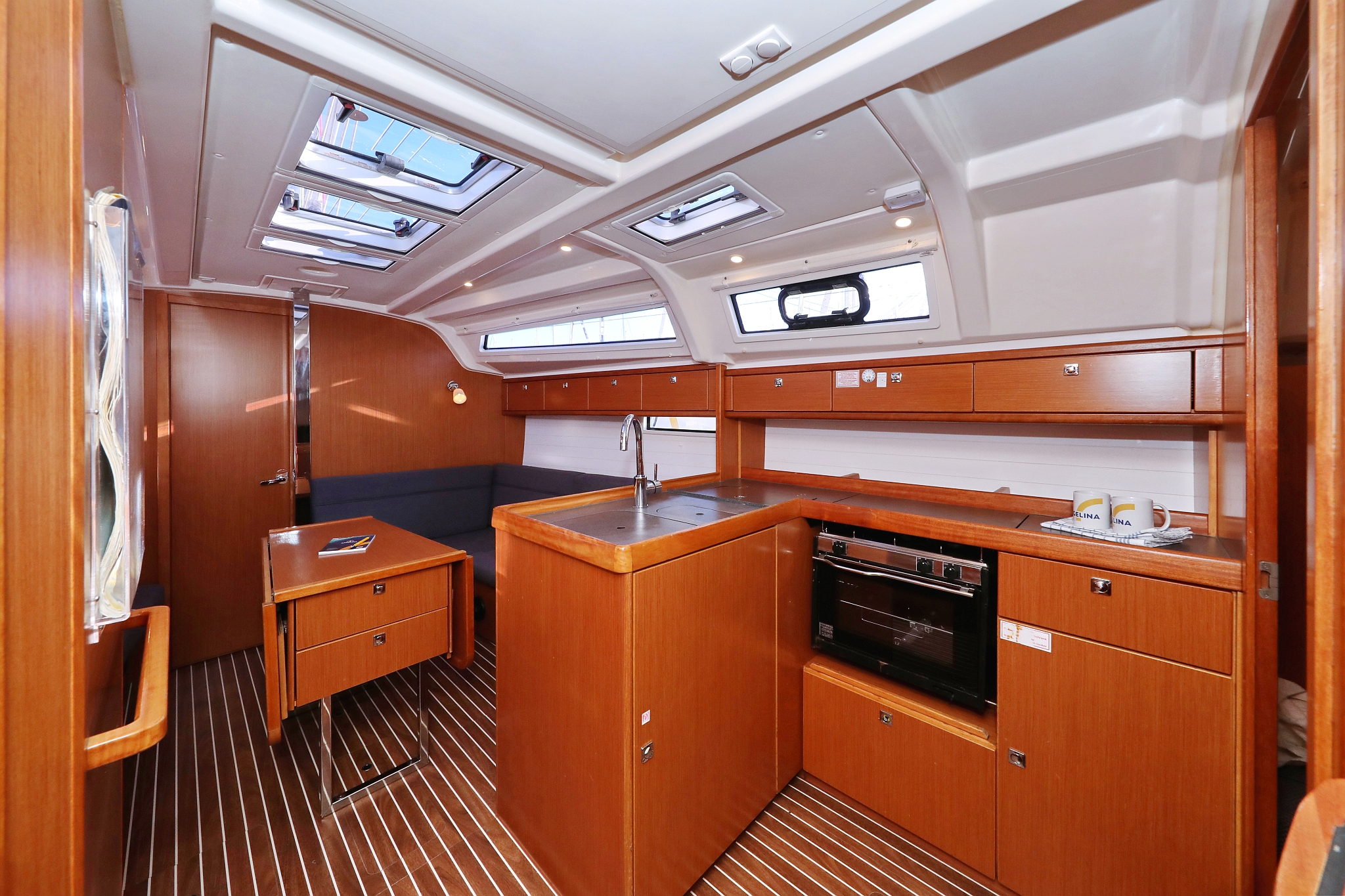 Bavaria Cruiser 37 - 3 cab. — photo 21