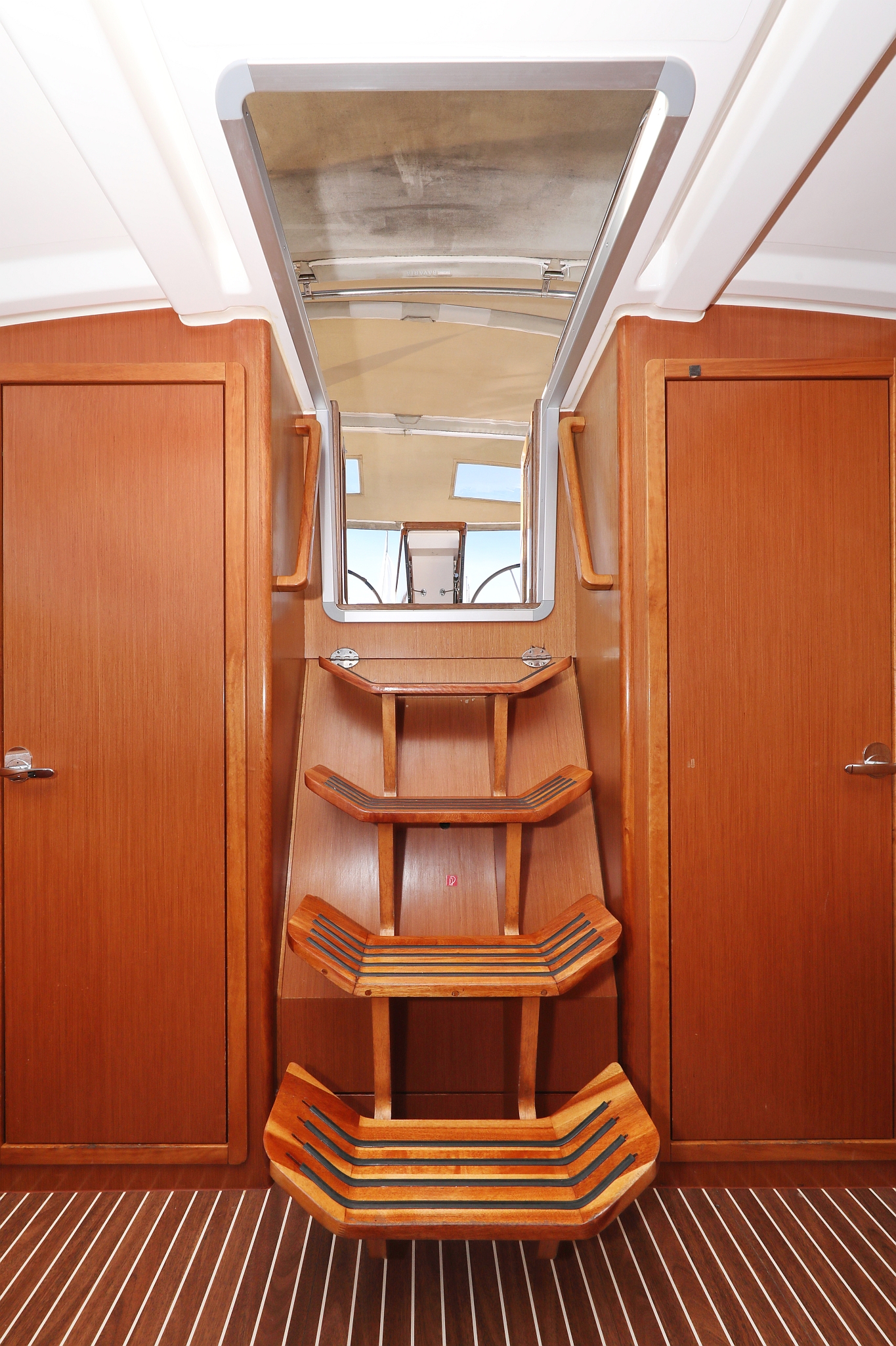 Bavaria Cruiser 37 - 3 cab. — photo 23