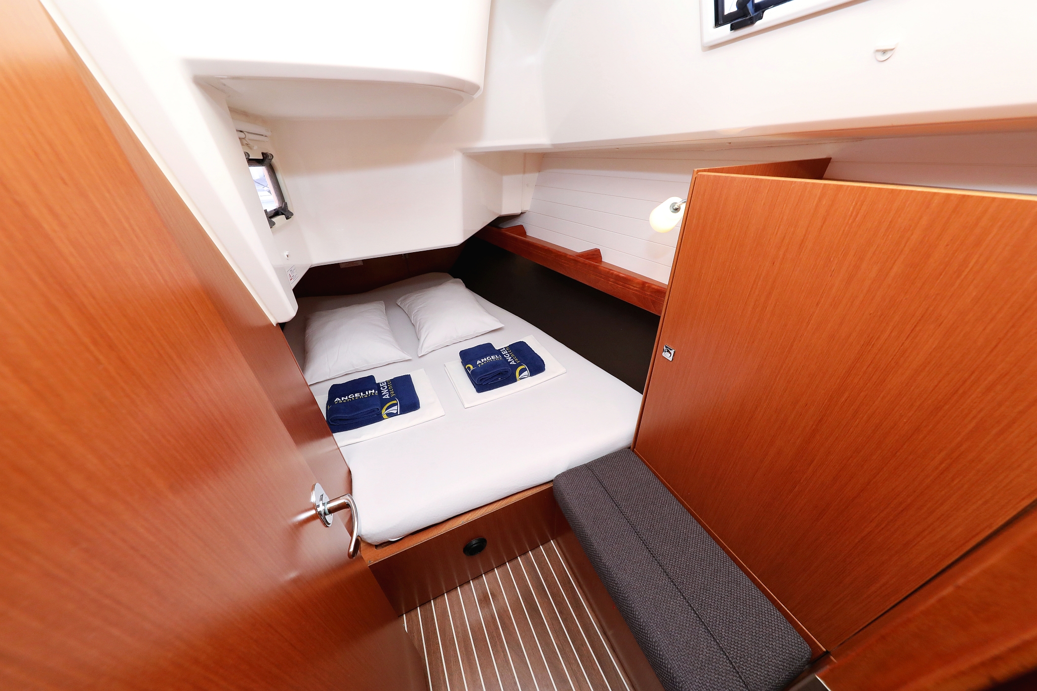 Bavaria Cruiser 37 - 3 cab. — photo 27
