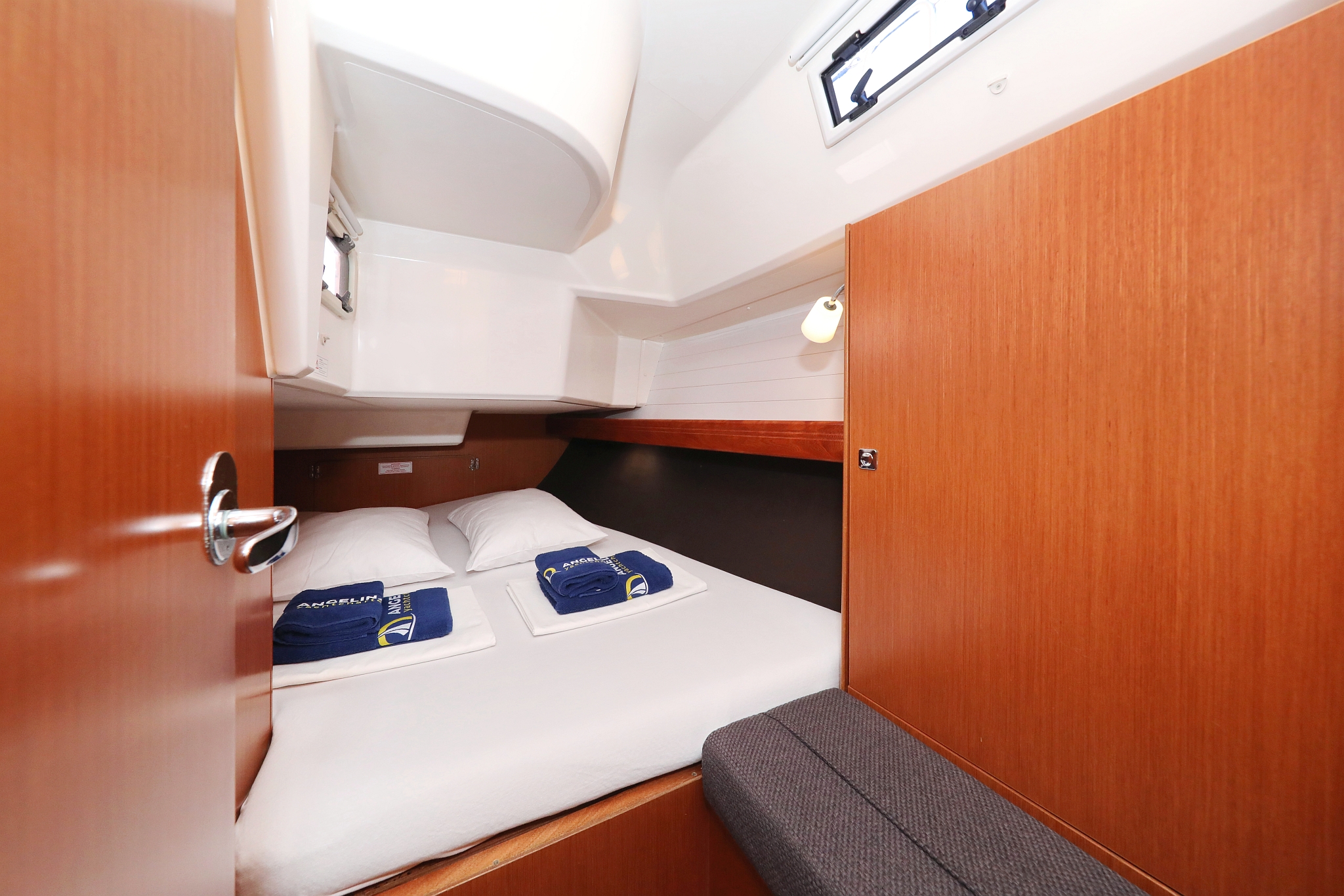 Bavaria Cruiser 37 - 3 cab. — photo 28