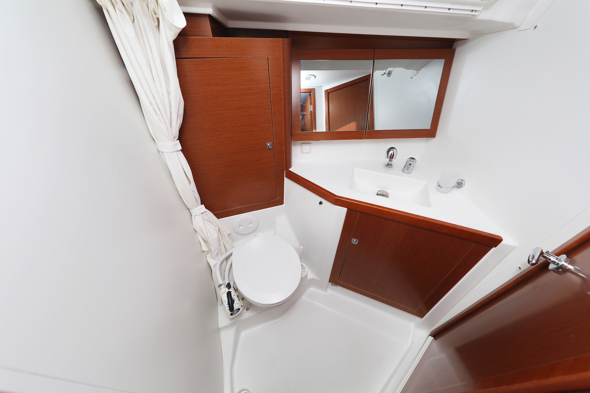 Oceanis 45 - 4 cab. — photo 35