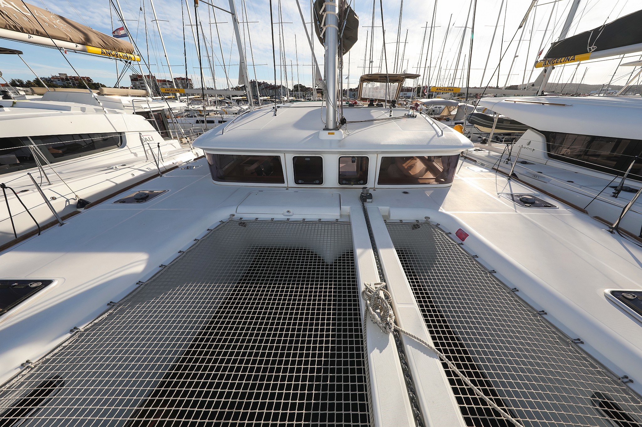 Lagoon 400 S2 - 4 + 2 cab. — photo 15
