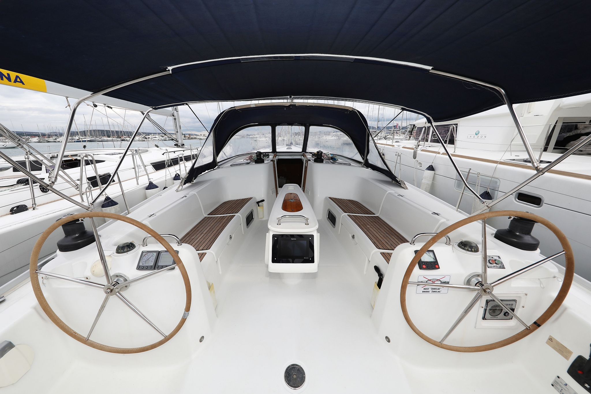 Cyclades 50.5 - 5 + 1 cab. — photo 3